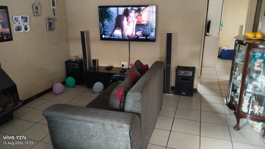 2 Bedroom Property for Sale in Bernadino Heights Western Cape